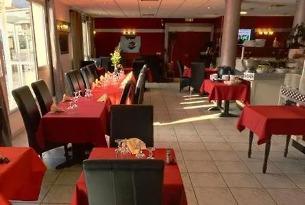 Отель Central Restaurant La Cloche 2*
