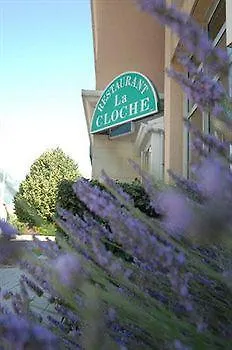 Central Restaurant La Cloche Отель 2*