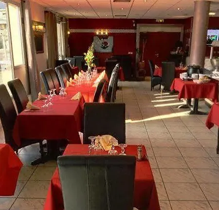 Central Restaurant La Cloche Отель